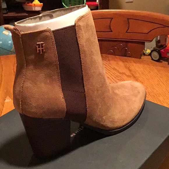 Tommy Hilfiger Shoes - Regise Dark brown suede boots Tommy Hilfiger Tommy Hilfiger Shoes - Regise Dark brown suede boots Tommy Hilfiger